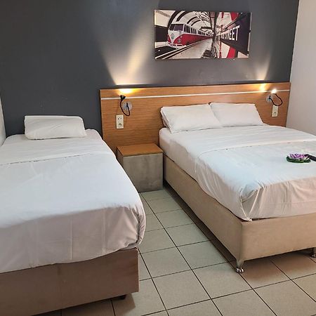 Hotel Victoire, Poitiers Gare Zewnętrze zdjęcie